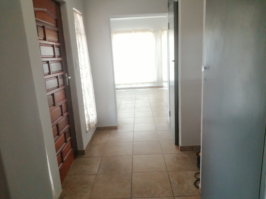 To Let 3 Bedroom Property for Rent in Geelhoutpark North West